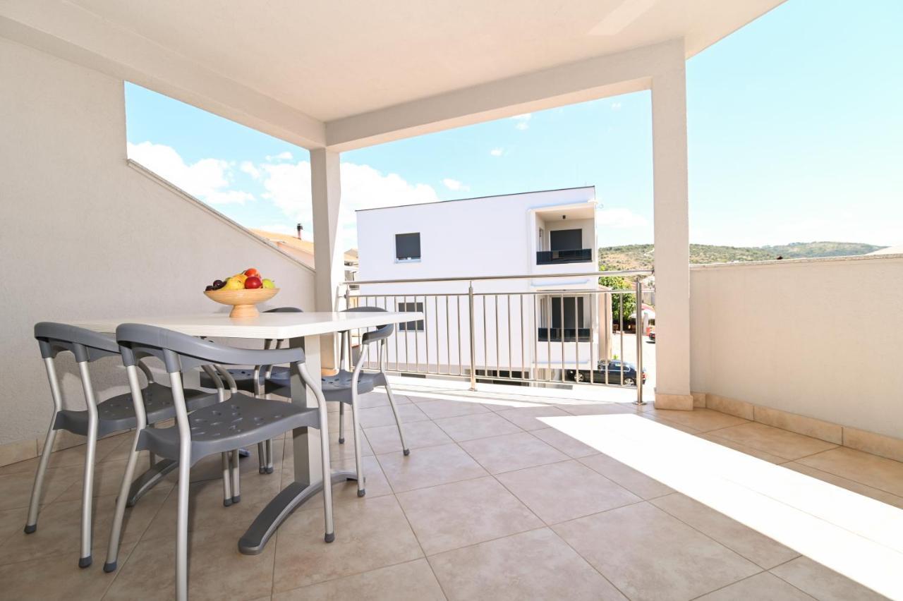 Apartmani Adria Trogir Ngoại thất bức ảnh