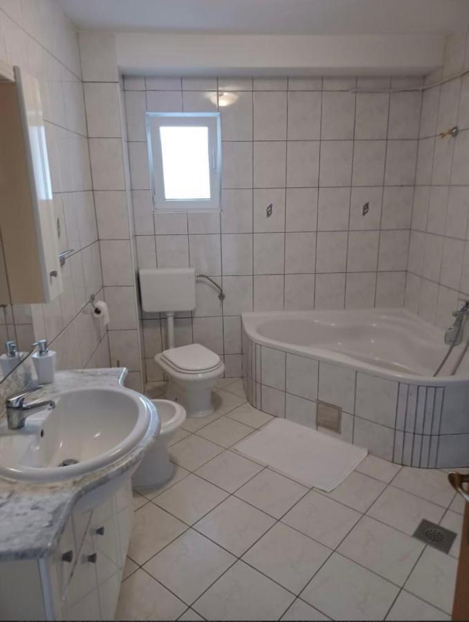 Apartmani Adria Trogir Ngoại thất bức ảnh