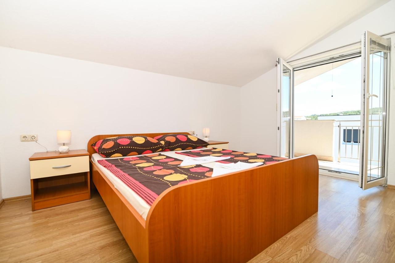 Apartmani Adria Trogir Ngoại thất bức ảnh