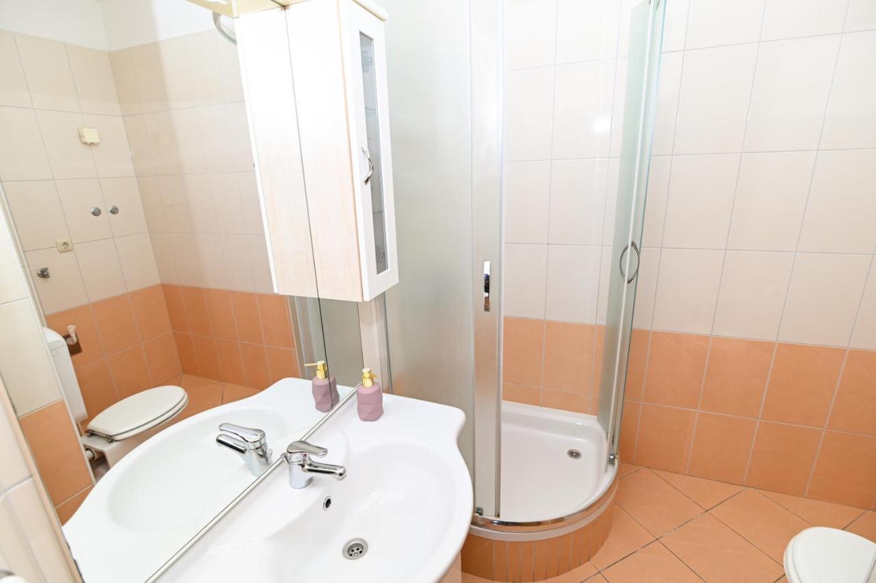 Apartmani Adria Trogir Ngoại thất bức ảnh